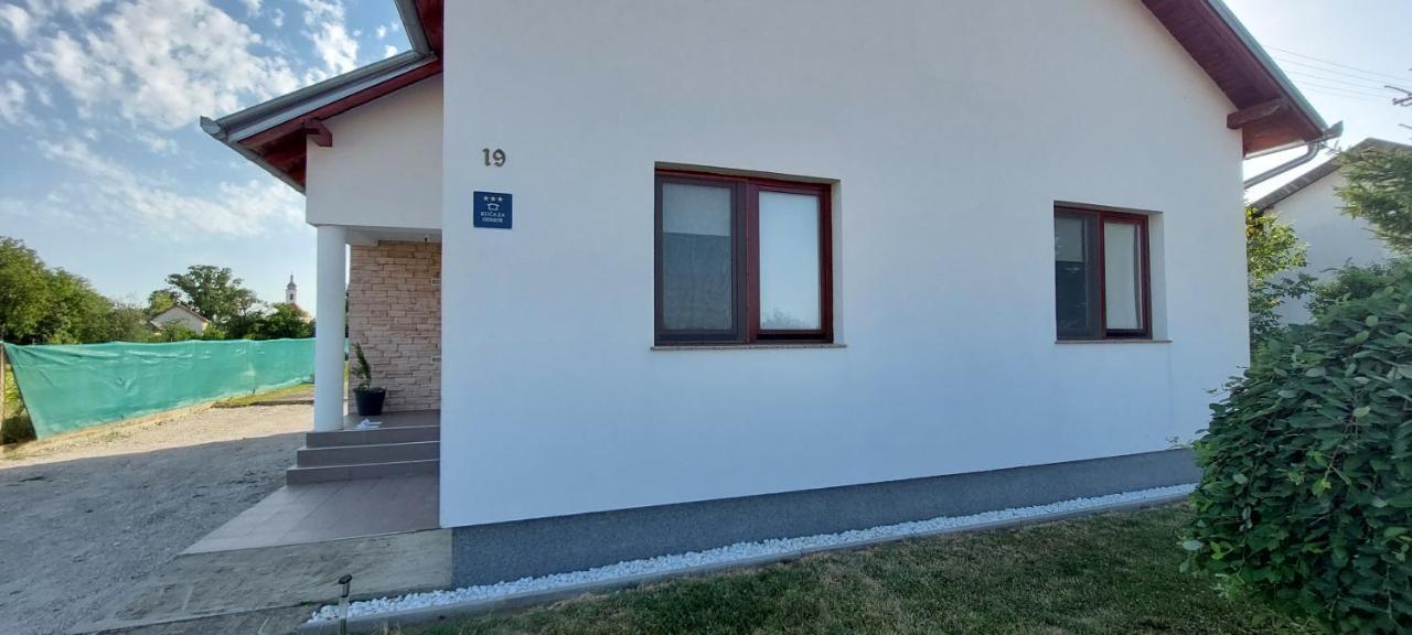 Kuca Za Odmor Domus Alba Holiday home Branjin Vrh